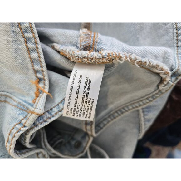 Light Wash Denim Vest Snap Button Closure cottagecore boho casual - Picture 6 of 6